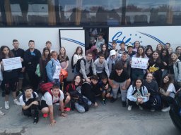 089_hazaerkezes02