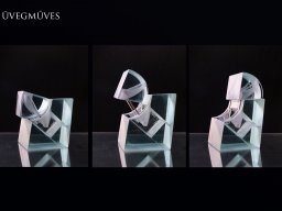 003uvegmuves